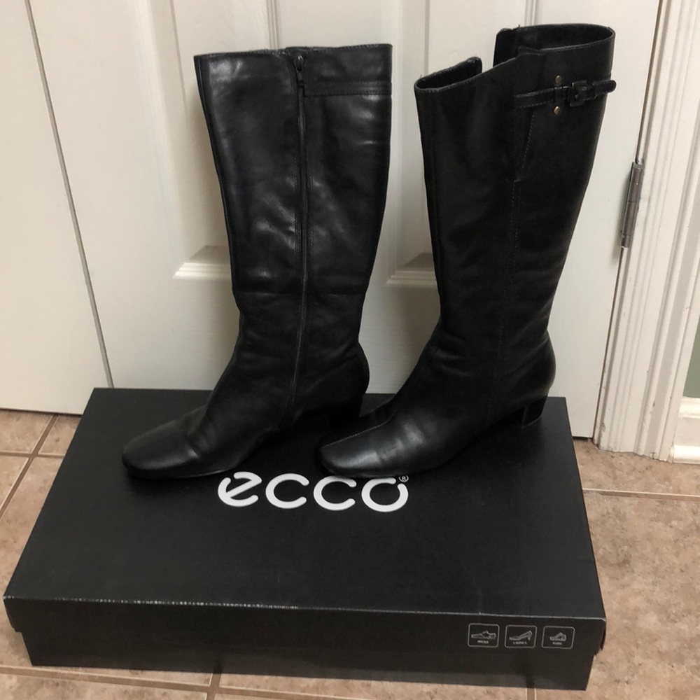 Knee high black boots